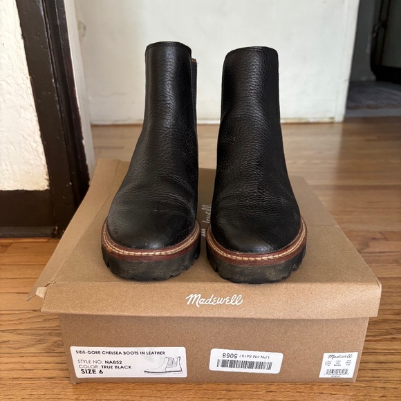 MADEWELL Black Leather Chelsea Boots with Box - Picture 1 of 4